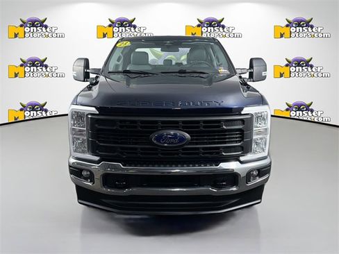 Used 2023 Ford F250 XL w/ XL Chrome Package image 2