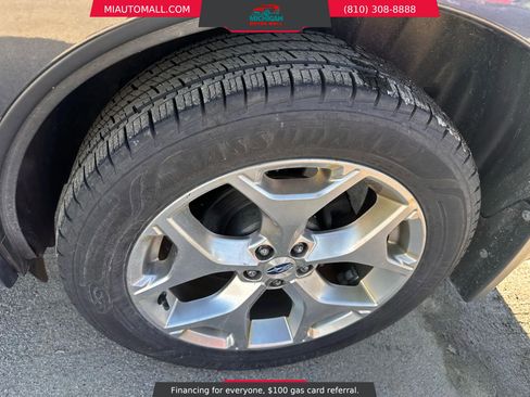 Used 2017 Subaru Forester 2.5i Touring AWD/4WD image 10