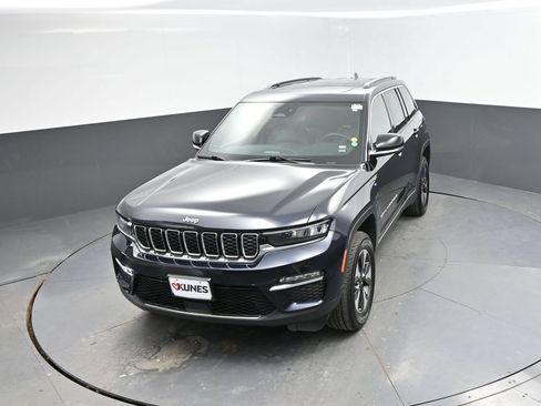 Used 2024 Jeep Grand Cherokee Limited 4xe AWD/4WD image 28