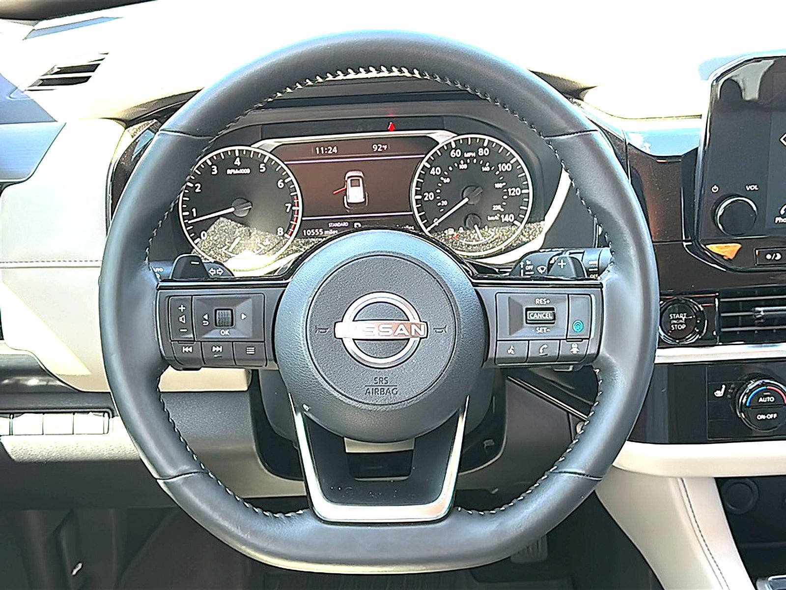 Used 2025 Nissan Pathfinder SL FWD image 23