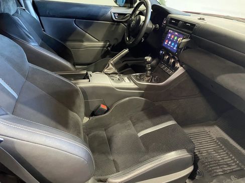 Used 2022 Toyota GR86 Premium image 6