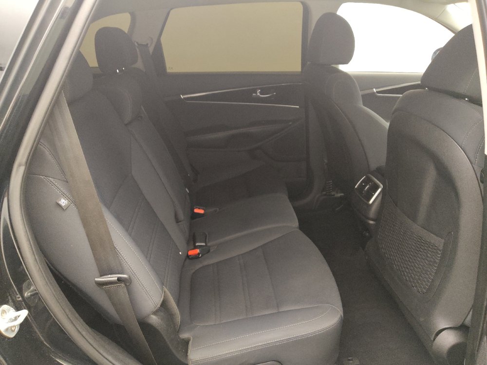 Used 2019 Kia Sorento AWD image 19