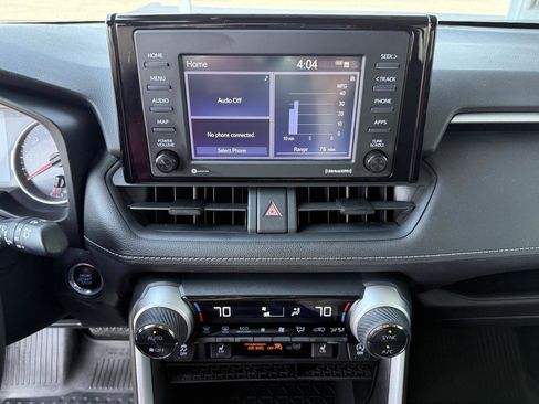 Used 2021 Toyota RAV4 XLE w/ Convenience Package AWD/4WD image 18