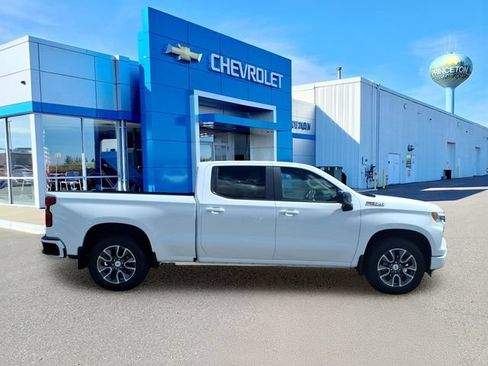 Used 2024 Chevrolet Silverado 1500 RST AWD/4WD image 2
