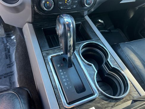 Used 2017 Ford Expedition Limited image 27