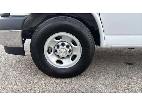 Used 2024 Chevrolet Express 2500 w/ Driver Convenience Package image 22
