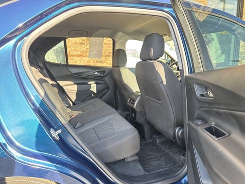 Used 2020 Chevrolet Equinox LT AWD/4WD image 12
