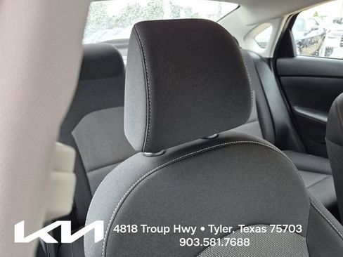 Certified 2022 Kia Forte LXS FWD image 11