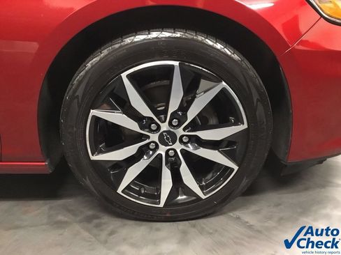 Used 2021 Chevrolet Malibu RS FWD image 19