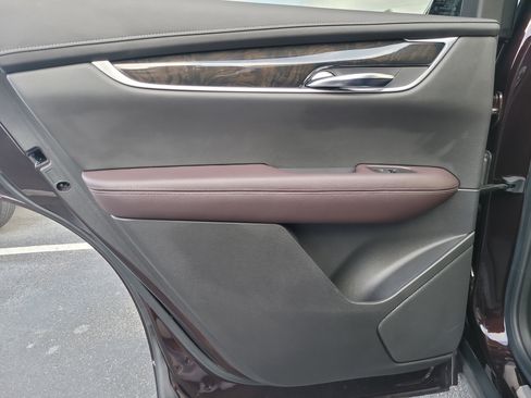 Used 2020 Cadillac XT6 Premium Luxury FWD image 10