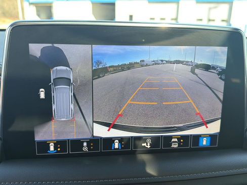 Used 2021 Chevrolet Tahoe LT w/ LT Signature Package image 20