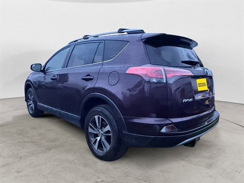 Used 2017 Toyota RAV4 XLE image 3