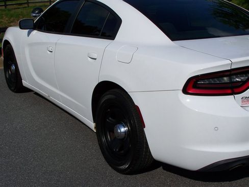 Used 2017 Dodge Charger Police w/ Fleet Park Assist Group RWD image 18