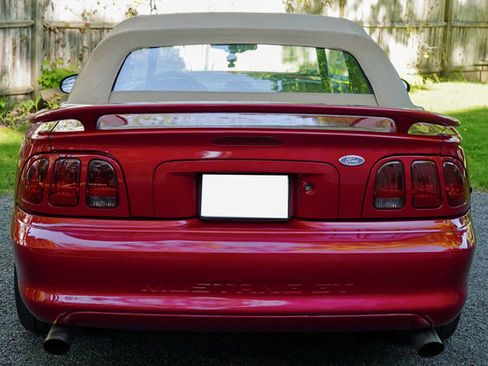 Used 1995 Ford Mustang GT RWD image 17