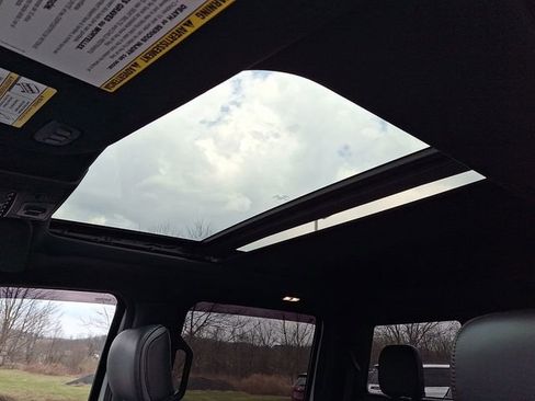 Used 2022 Ford F450 Platinum w/ FX4 Off-Road Package image 11