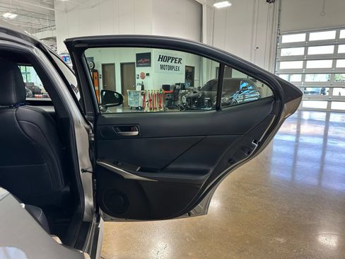 Used 2019 Lexus IS 350 F Sport w/ F Sport Package RWD image 39
