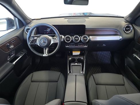 New 2026 Mercedes-Benz GLB 250 GLB 250 image 9