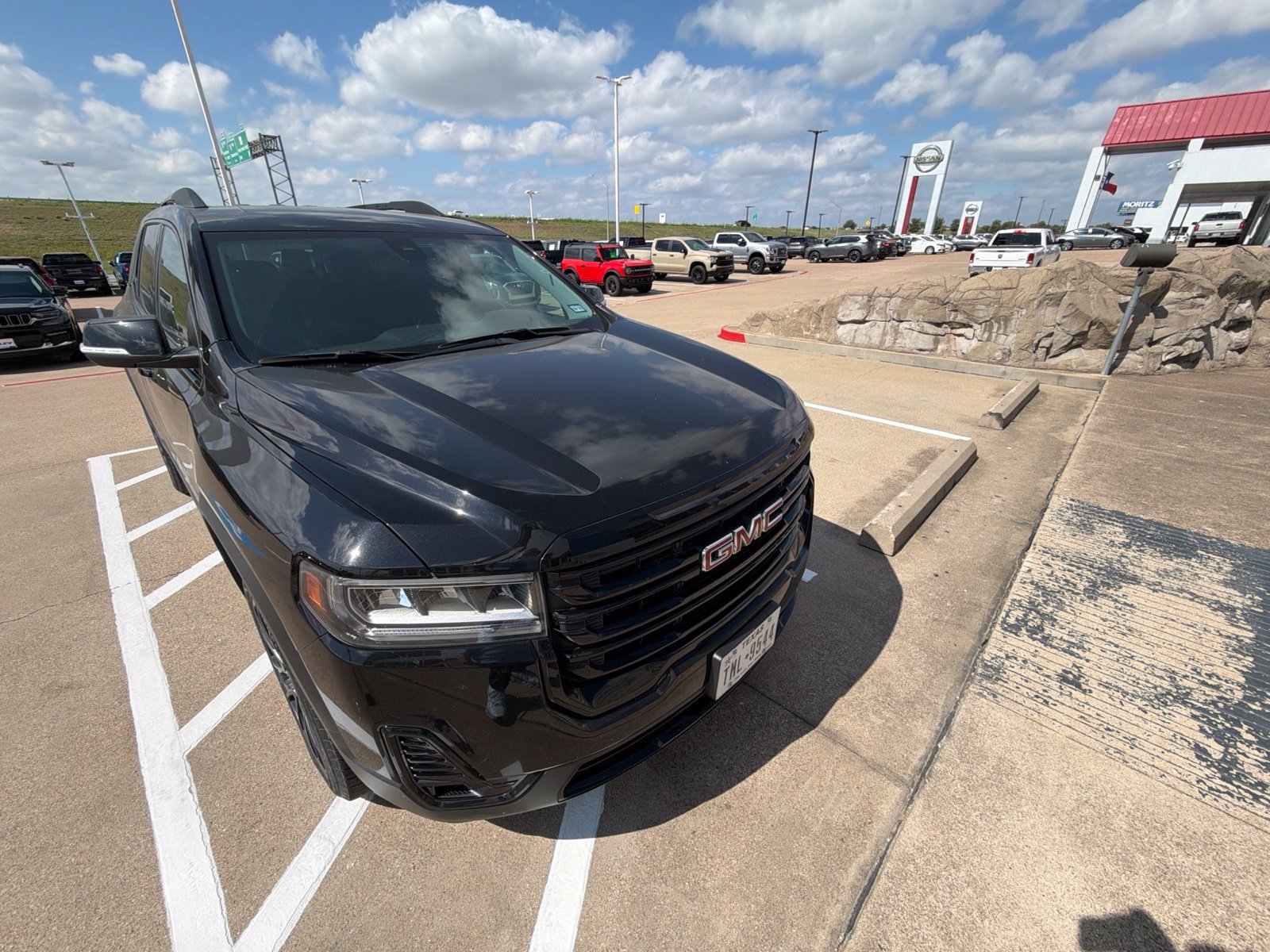 Used 2023 GMC Acadia SLT w/ Elevation Edition FWD image 30