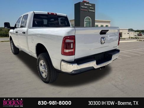 Used 2024 RAM 2500 Tradesman w/ Chrome Appearance Group AWD/4WD image 12