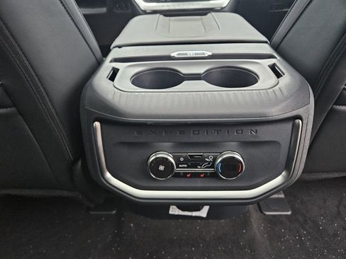 New 2026 Ford Expedition Max Platinum image 19