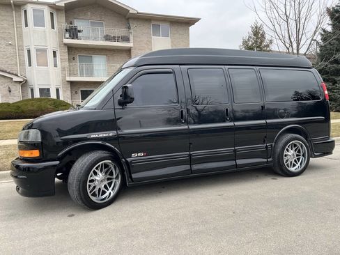 Used 2014 GMC Savana 1500 image 7