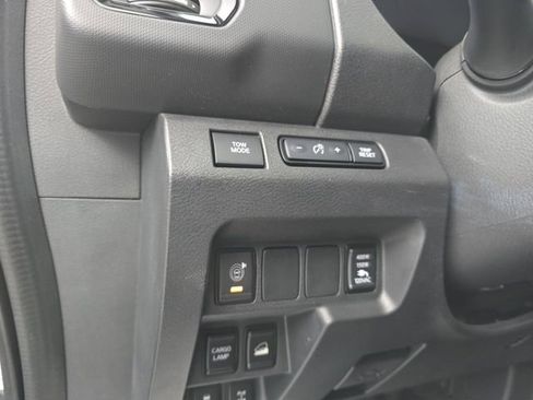 Used 2023 Nissan Frontier PRO-4X w/ Pro-4X Premium Package image 42