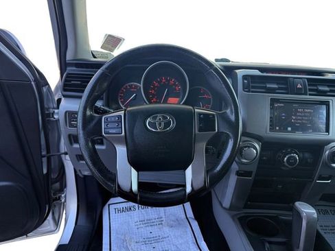 Used 2010 Toyota 4Runner SR5 AWD/4WD image 12