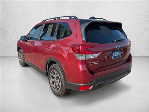 Used 2024 Subaru Forester Premium AWD/4WD image 7