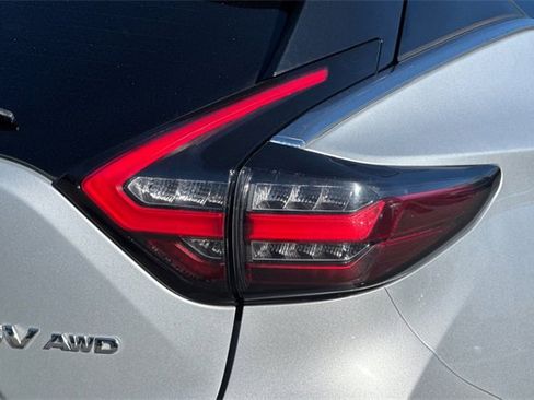 Used 2023 Nissan Murano SV image 47