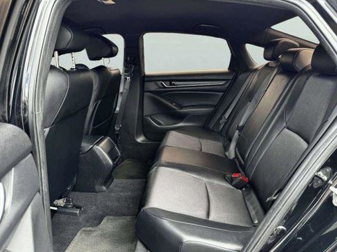 Used 2018 Honda Accord Sport image 36