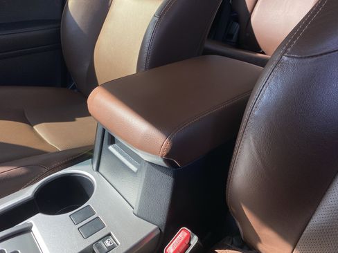 Used 2022 Toyota 4Runner Limited image 39