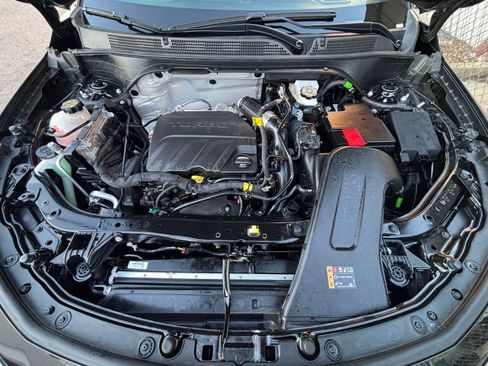 Used 2025 Buick Envista Sport Touring image 32