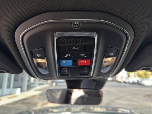 New 2025 Jeep Grand Cherokee Laredo image 24