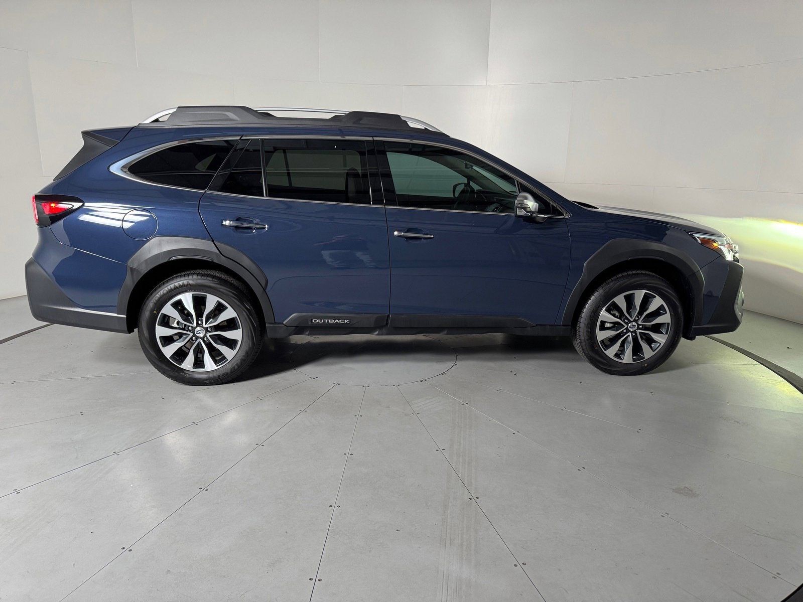 Certified 2024 Subaru Outback Touring XT AWD/4WD image 6