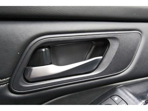 Used 2024 Nissan Rogue SV w/ SV Premium Package FWD image 21