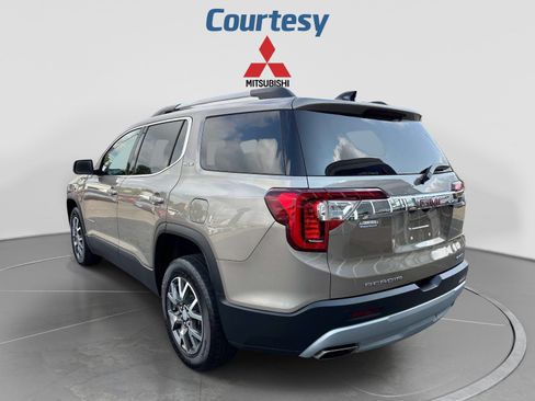 Used 2023 GMC Acadia SLE w/ Driver Convenience Package AWD/4WD image 3