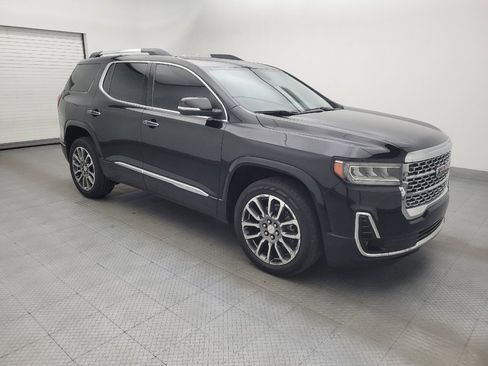 Used 2021 GMC Acadia Denali w/ Denali Technology Package FWD image 11