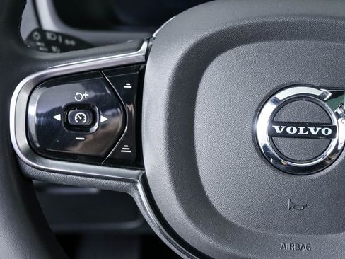 Used 2023 Volvo XC90 T8 Core AWD/4WD image 11