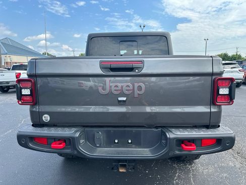 Used 2024 Jeep Gladiator Rubicon w/ Technology Group AWD/4WD image 6