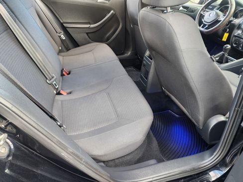 Used 2016 Volkswagen Jetta S FWD image 16
