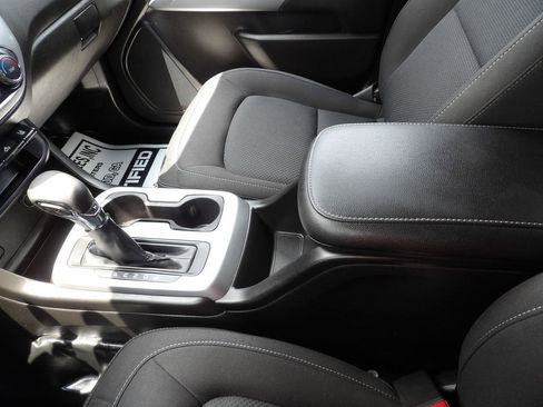 Used 2022 Chevrolet Colorado LT w/ Fleet Safety Package image 25