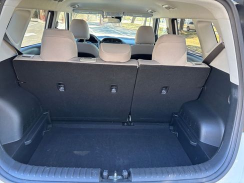 Used 2025 Kia Soul LX w/ LX Technology Package image 26