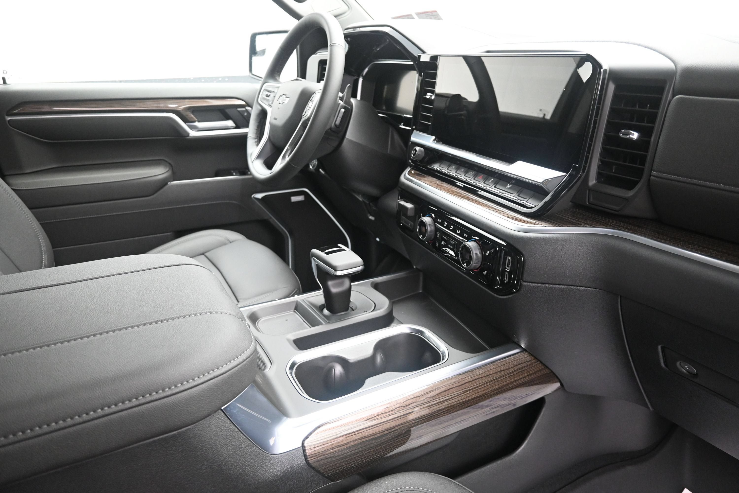 New 2026 Chevrolet Silverado 1500 RST AWD/4WD image 32