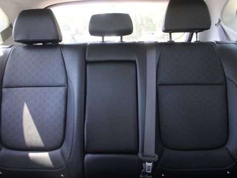 Certified 2023 Kia Seltos SX w/ SX Sunroof Package AWD/4WD image 54