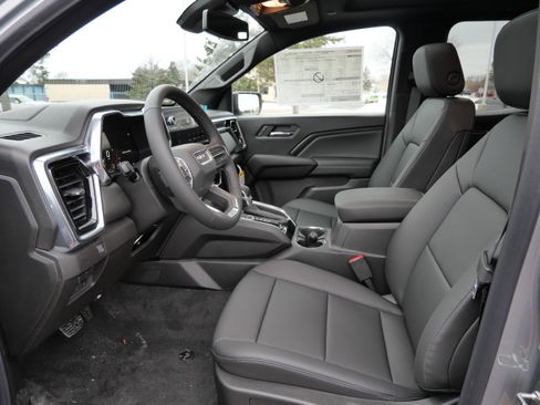 New 2026 GMC Canyon Elevation w/ Convenience Package image 3