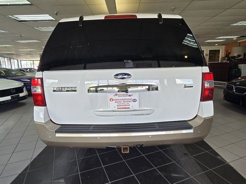 Used 2014 Ford Expedition EL XLT w/ Equipment Group 202A AWD/4WD image 5