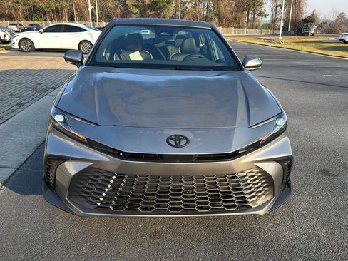 New 2026 Toyota Camry SE image 7