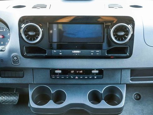 New 2025 Mercedes-Benz Sprinter 2500 image 11