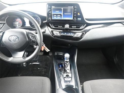 Used 2019 Toyota C-HR LE image 14