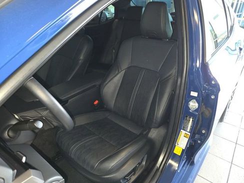 Used 2025 Toyota Camry XSE FWD image 11